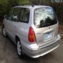 Daewoo_Nubira_Wagon_2002