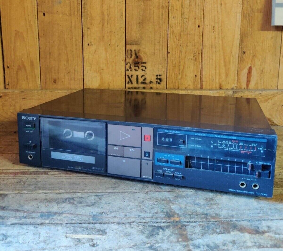 cassetteplayer_25.jpg